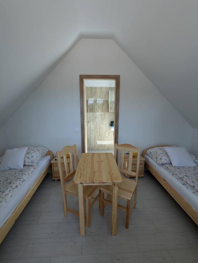 Fazekas Vendeghaz Hotel Balatonkeresztúr Buitenkant foto