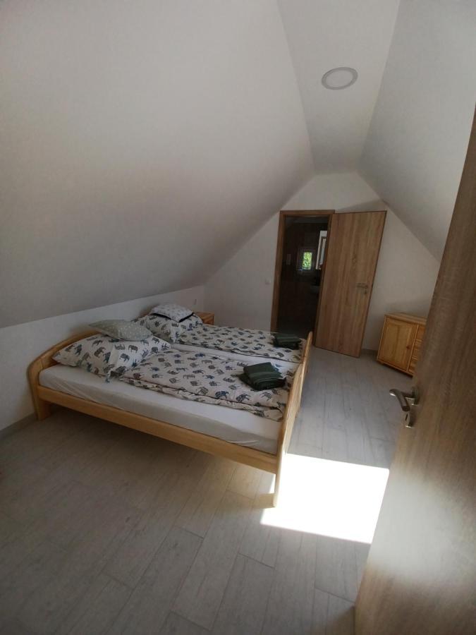 Fazekas Vendeghaz Hotel Balatonkeresztúr Buitenkant foto